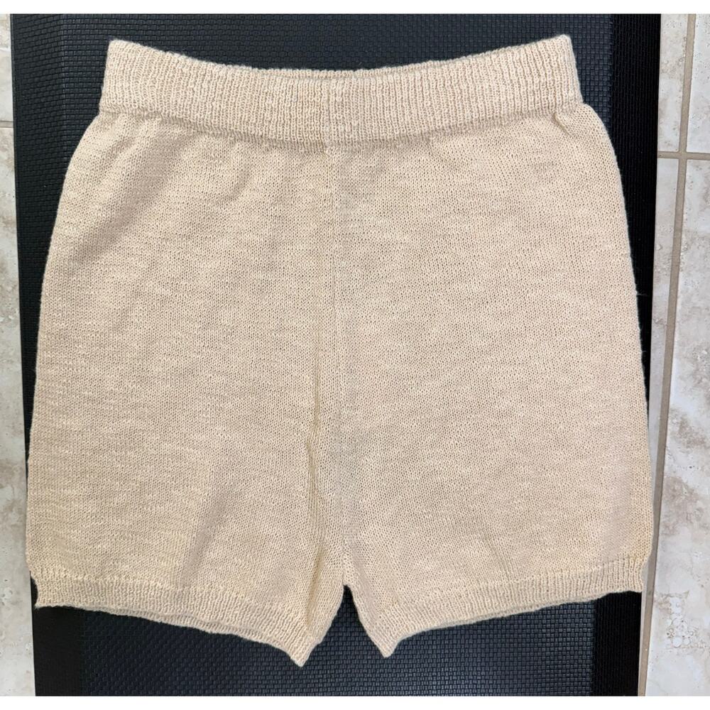 Missguided NWT knit beige shorts size 8